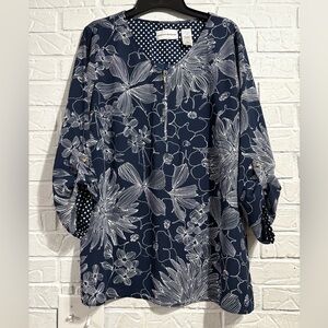 Alfred Dunner Navy and White Floral Top
